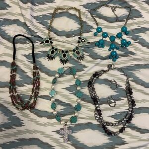 Turquoise and Silver Women's Necklace Set